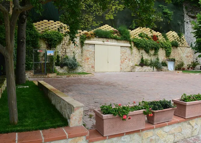 בית הארחה Ai 3 Archi 3*